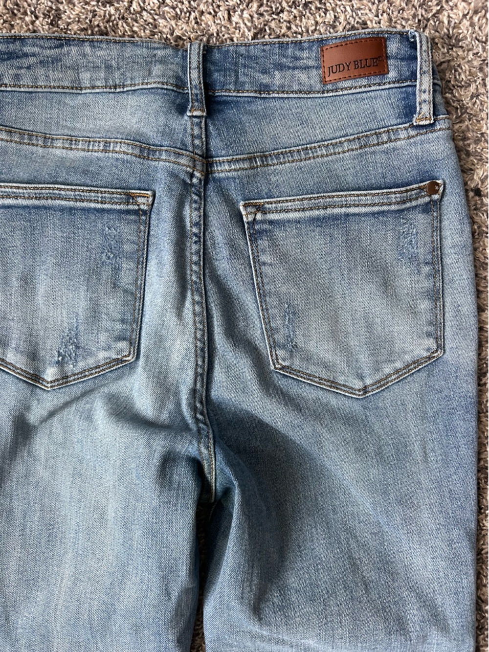 Judy Blue Raw Hem Flare Jeans w/High Rise size 5/27 - Picture 6 of 10